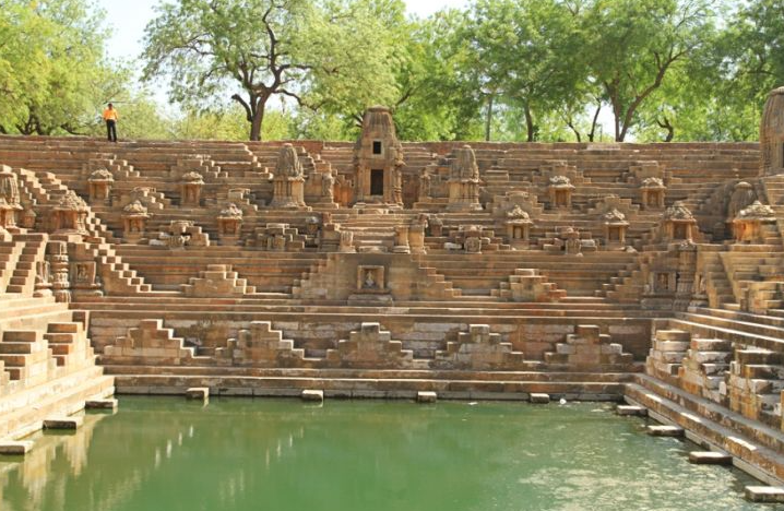 Surya Kund, Gaya, Bihar - Vushii.com Surya Kund, Gaya, Bihar - Vushii.com